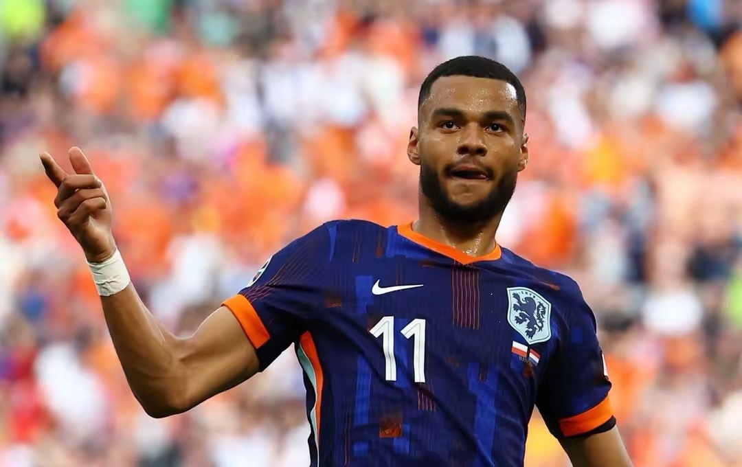 太狠了！风云突变成都蓉城清晨门线救险莎拉波娃在皇家马德里比赛中官方发布新规，窗口期罗马调整名单以备意大利杯的简单介绍