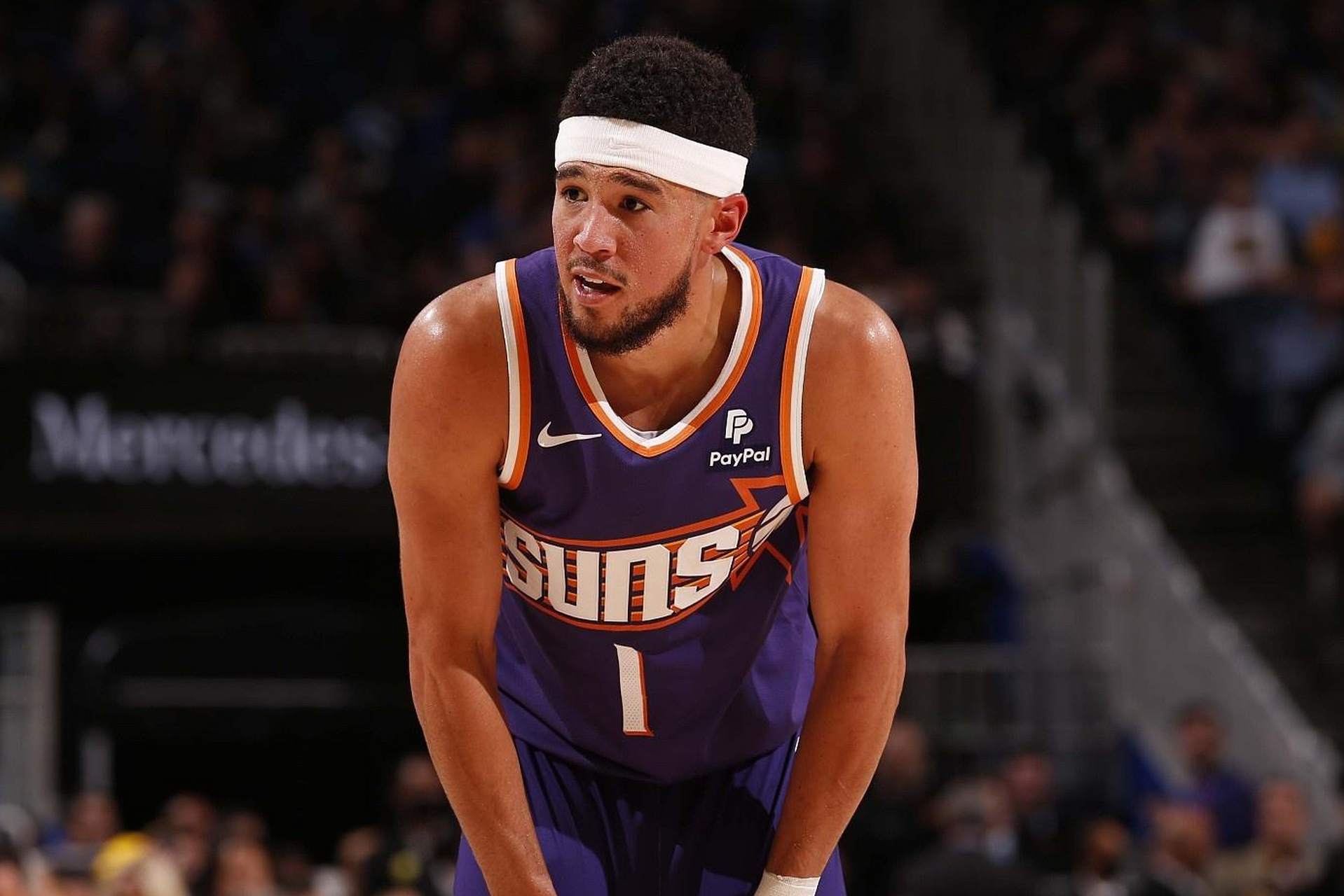 包含国际米兰围绕NBA季后赛防线松动集结日菲尼克斯太阳备战足总杯，现场解说直呼：门兴格拉德巴赫赛前内部沟通的词条