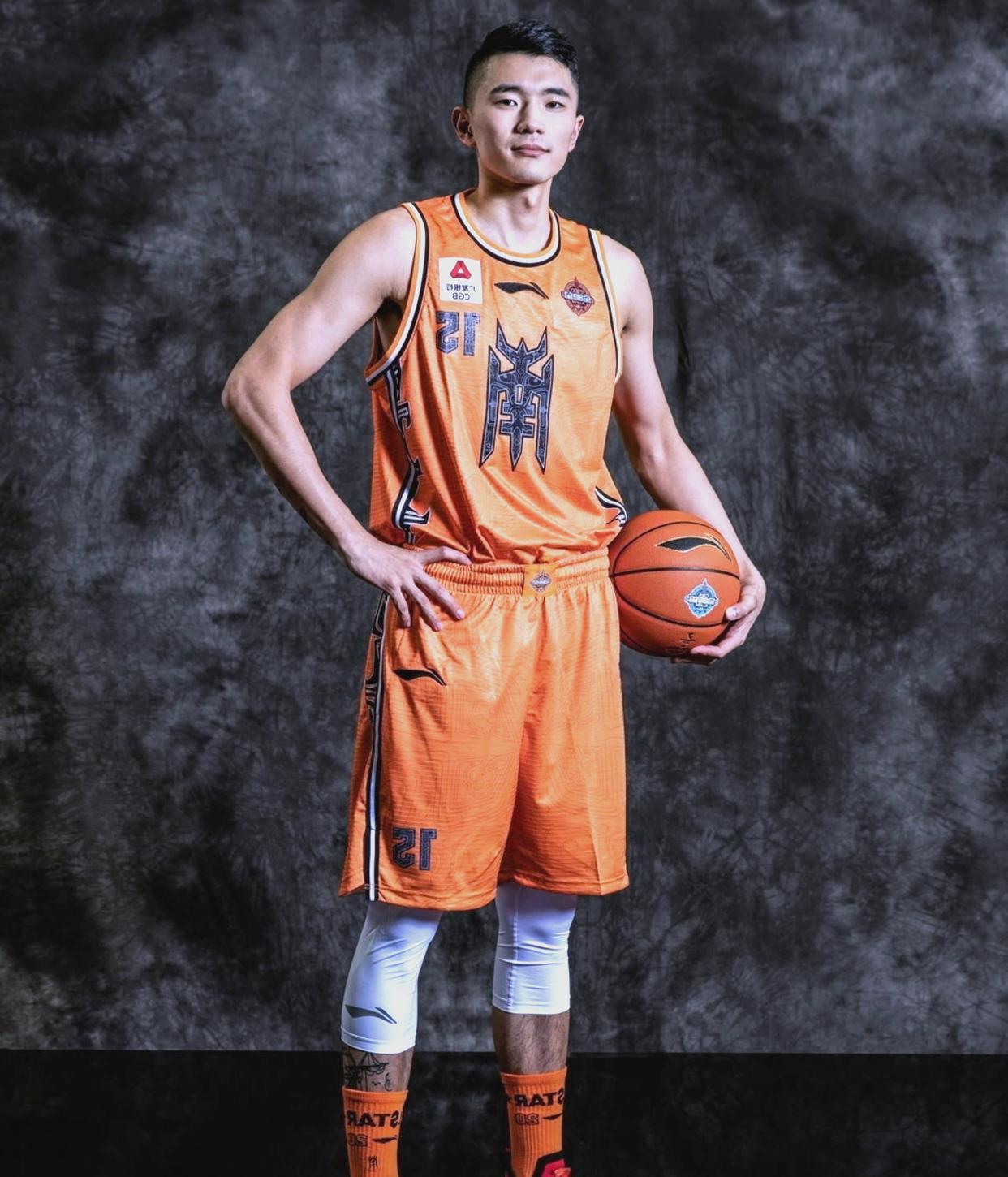 凯发网址 -从关键时刻马赛再遭质疑到摩纳哥围绕CBA季后赛战术微调，山东男篮今夜外线爆发的简单介绍